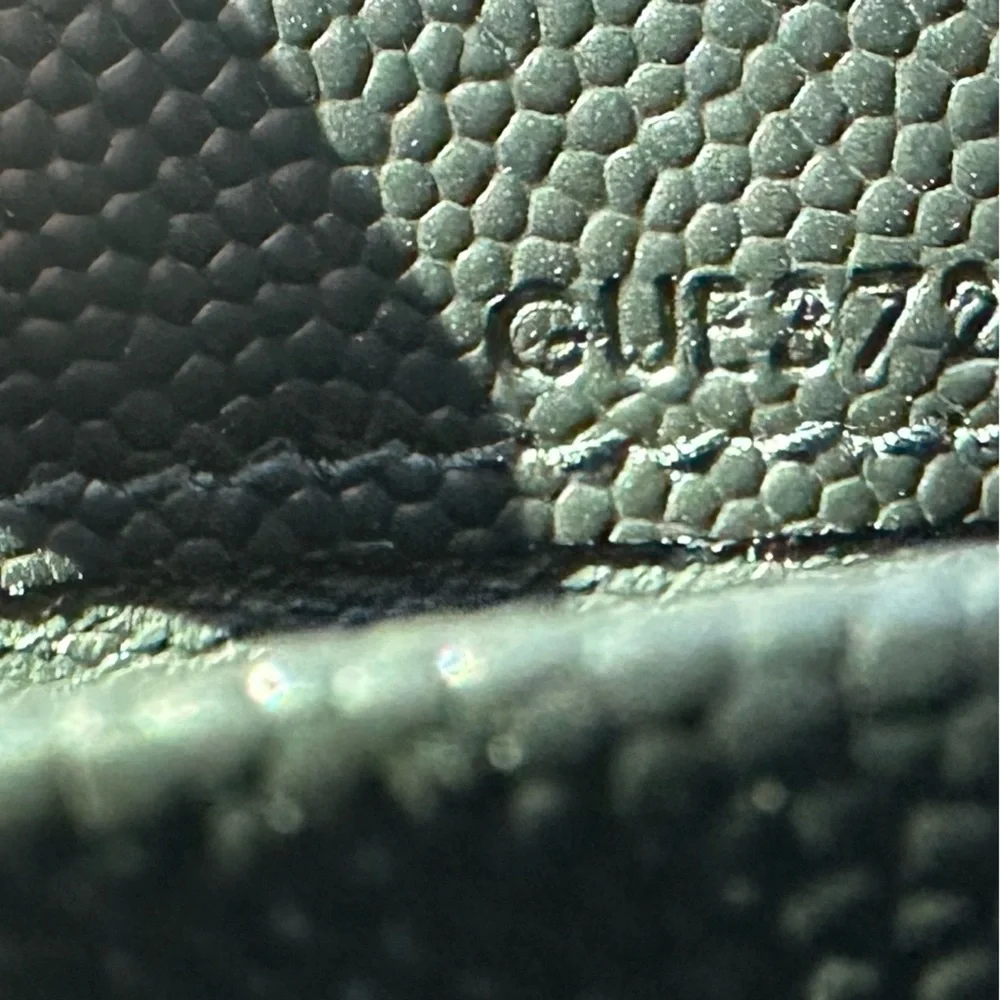 Saint Laurent Black Quilted Leather wallet Gold YSL Logo - Picture 5 of 10